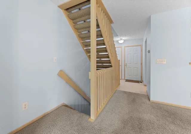 Listing Photo 4 - Condo for sale in building located at 5831 Blendon Pl Dr, Columbus, OH 43230