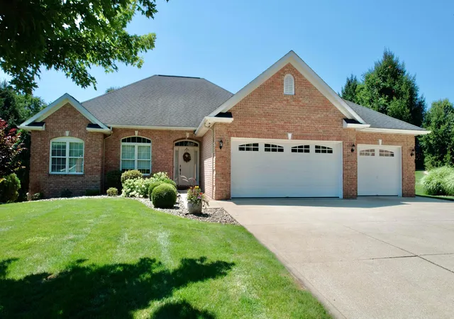 Photo 3 of Single family home for sale at 5044 Sunset Blvd Rd Nw, Strasburg, OH 44680 | MLS# 226029669 | Listing updated on 2026-09-07