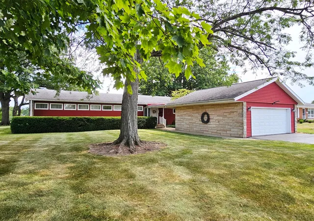 1st image of 109 River Rd, Washington Court House, OH 43160 | MLS# 226029661