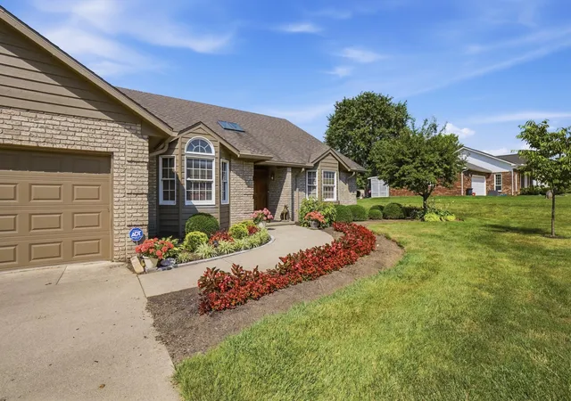 Photo 3 of Single family home for sale at 1097 Countryside Dr, Washington Court House, OH 43160 | MLS# 226029797 | Listing updated on 2026-09-18