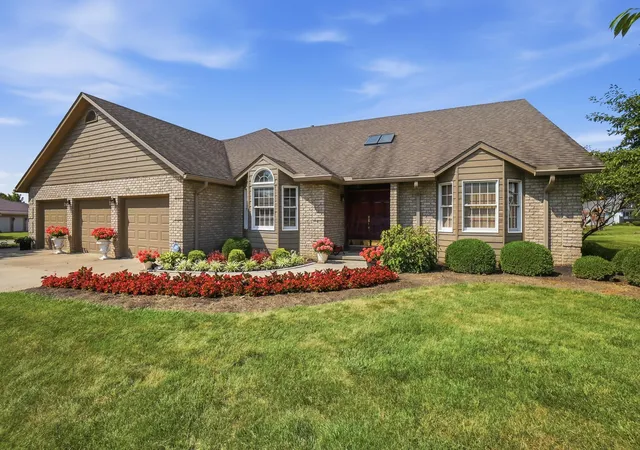 Photo 3 of Single family home for sale at 1097 Countryside Dr, Washington Court House, OH 43160 | MLS# 226029797 | Listing updated on 2026-09-18