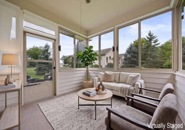 3rd image of 920 Linworth Village Dr, Columbus, OH 43235 | MLS# 226030331
