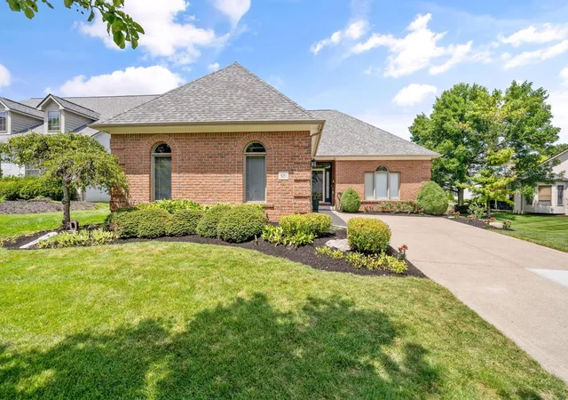 5th image of 920 Linworth Village Dr, Columbus, OH 43235 | MLS# 226030331
