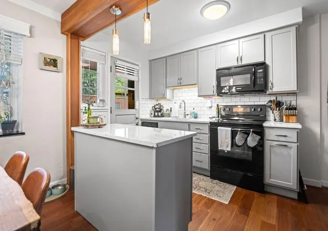 Photo 2 of Sale Pending at 1380 W 6th Avenue, Columbus, OH 43212 | MLS# 226029721 | Listing updated on 2026-08-11