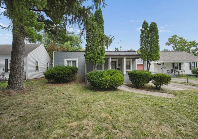 Photo 2 of Sale Pending at 626 Pierce Ave, Columbus, OH 43213 | MLS# 226030076 | Listing updated on 2026-09-16