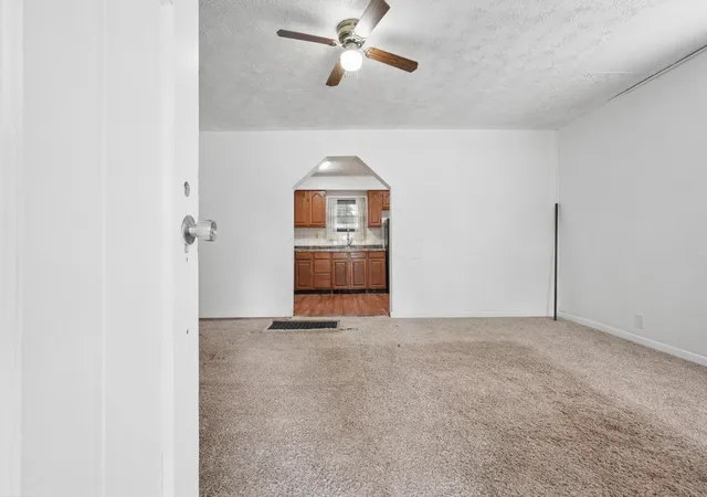 Photo 4 of Sale Pending at 626 Pierce Ave, Columbus, OH 43213 | MLS# 226030076 | Listing updated on 2026-09-16