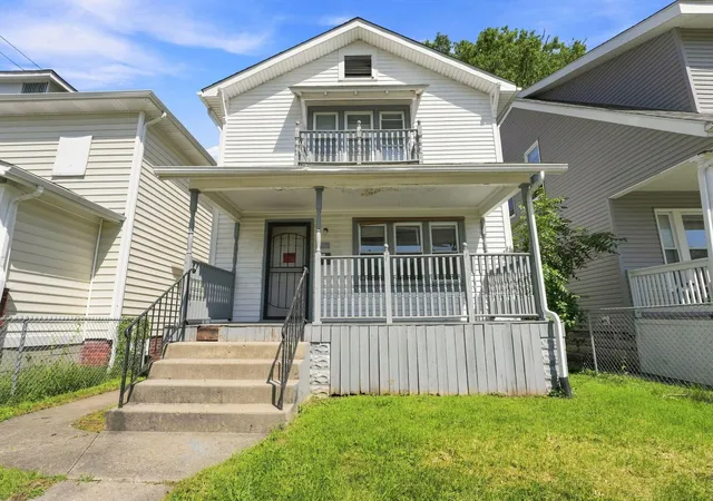 Single family home for sale at 180 Brehl Ave, Columbus, OH 43222 | MLS# 226032438