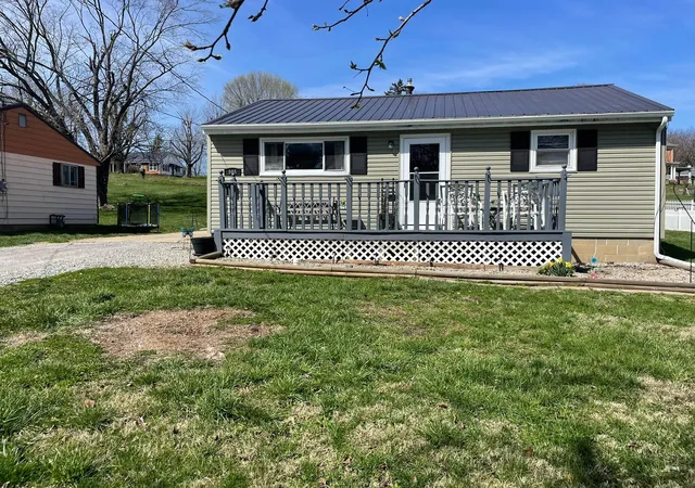 2nd image of 905 Wylie Ln, Greenfield, OH 45123 | MLS# 226029719