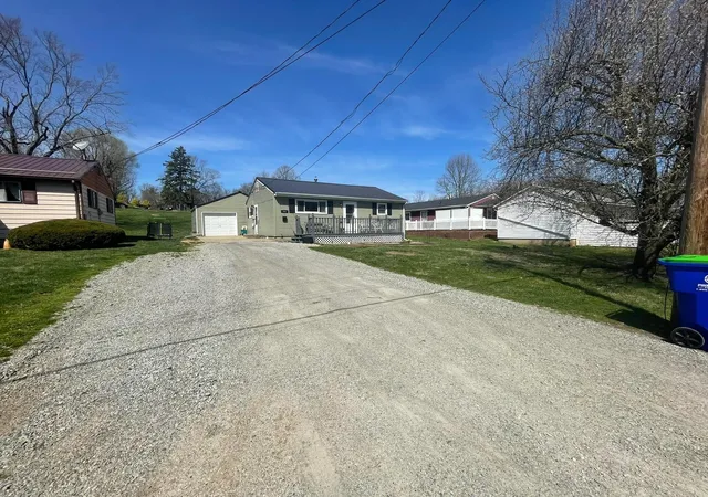4th image of 905 Wylie Ln, Greenfield, OH 45123 | MLS# 226029719