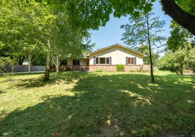 1st image of 4880 Hayden Run Rd, Columbus, OH 43221 | MLS# 226029726