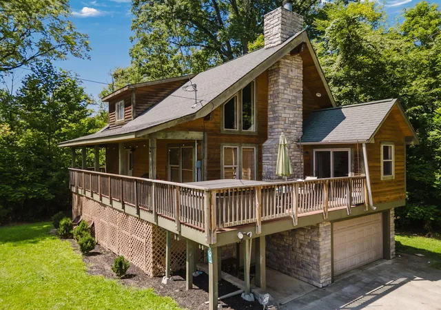 2nd image of 153 Lighthouse Ln, Buckeye Lake, OH 43008 | MLS# 226029782