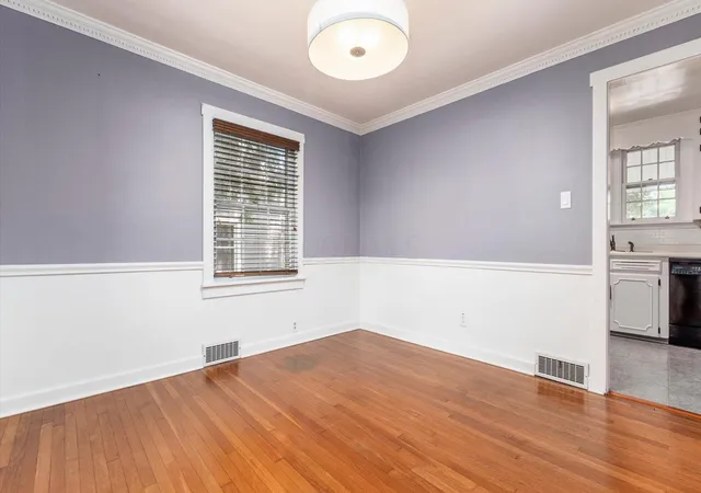 Photo 3 of Single family home for sale at 2022 Norwood Blvd, Zanesville, OH 43701 | MLS# 226029804 | Listing updated on 2026-08-31