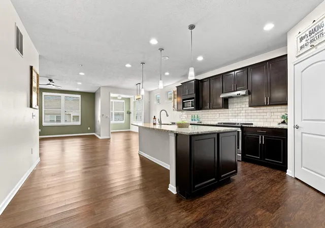 2nd image of 5370 Black Maple Dr, Westerville, OH 43081 | MLS# 226030467