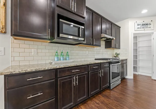 Listing Photo 5 - Condo for sale in building located at 5370 Black Maple Dr, Westerville, OH 43081