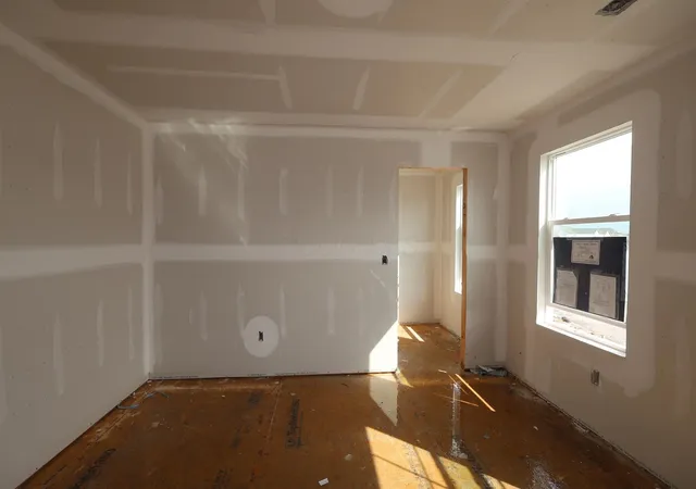 2nd image of 1011 Dawsons Dr, Hebron, OH 43025 | MLS# 226029787