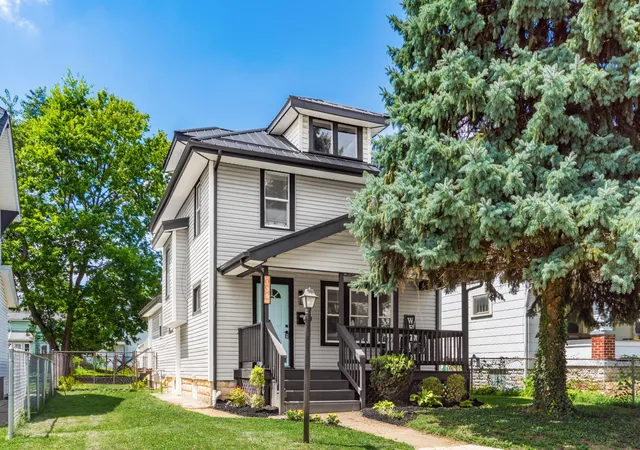 Photo 1 of Single family home for sale at 135 N Powell Ave, Columbus, OH 43204 | MLS# 226029909 | Listing updated on 2026-10-08