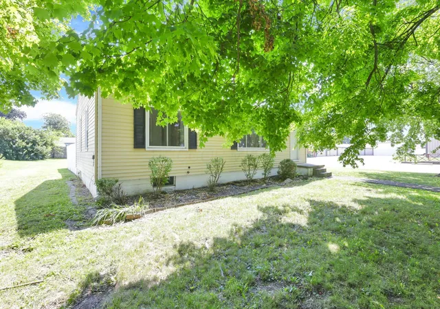 2nd image of 51 Perkins Ave, Delaware, OH 43015 | MLS# 226029990