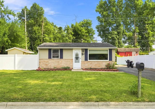 1st image of 369 Kinsel Ave, Groveport, OH 43125 | MLS# 226029826