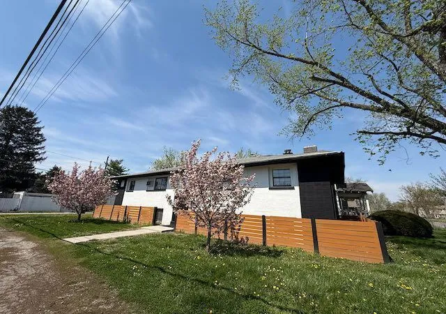 1st image of 221 Dana Ave, Columbus, OH 43223 | MLS# 226029865
