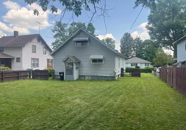 Photo 2 of Single family home for sale at 91 N 22nd Street, Newark, OH 43055 | MLS# 226029871 | Listing updated on 2026-08-07