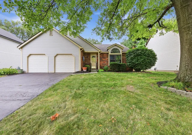 2nd image of 2120 Wayfaring Dr, Reynoldsburg, OH 43068 | MLS# 226029854