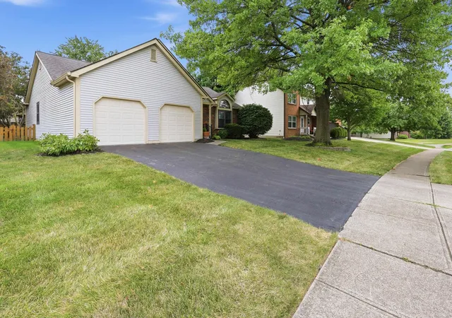 4th image of 2120 Wayfaring Dr, Reynoldsburg, OH 43068 | MLS# 226029854