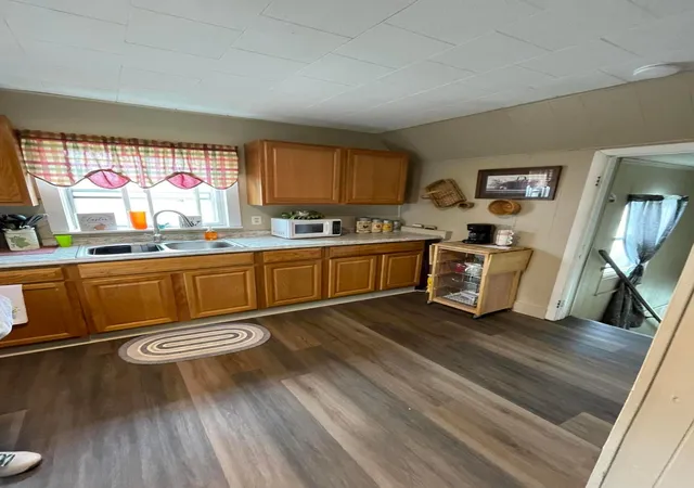 3rd image of 212 Town St, Circleville, OH 43113 | MLS# 226029853