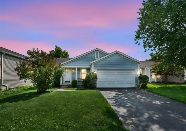 1st image of 4967 Shady Oak Dr, Hilliard, OH 43026 | MLS# 226029860
