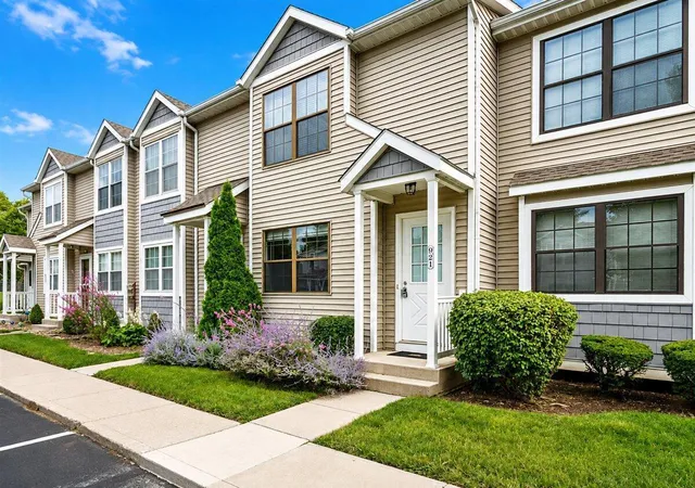 2nd image of 921 Noddymill Ln E #35E, Columbus, OH 43085 | MLS# 226030318