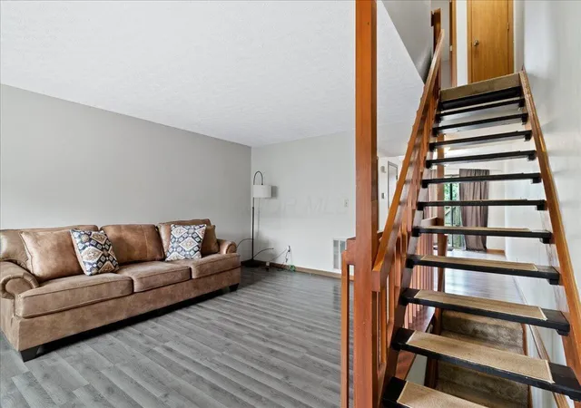 4th image of 921 Noddymill Ln E #35E, Columbus, OH 43085 | MLS# 226030318