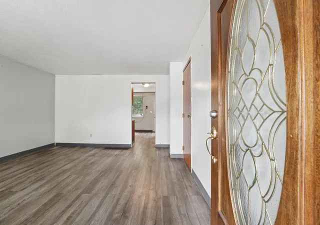 Photo 3 of Single family home for sale at 2284 Kinderly Dr, Columbus, OH 43232 | MLS# 226029866 | Listing updated on 2026-08-07