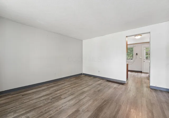 Photo 4 of Single family home for sale at 2284 Kinderly Dr, Columbus, OH 43232 | MLS# 226029866 | Listing updated on 2026-08-07