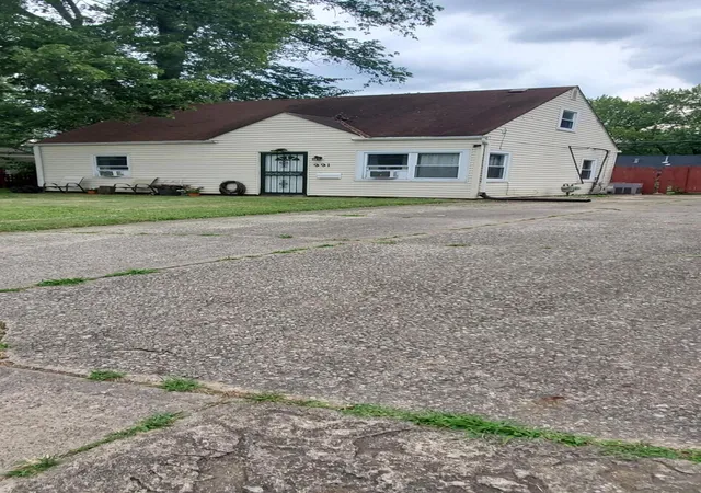1st image of 991 Dimson Dr E, Columbus, OH 43213 | MLS# 226029921
