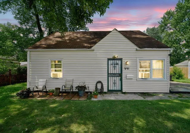 3rd image of 991 Dimson Dr E, Columbus, OH 43213 | MLS# 226029921