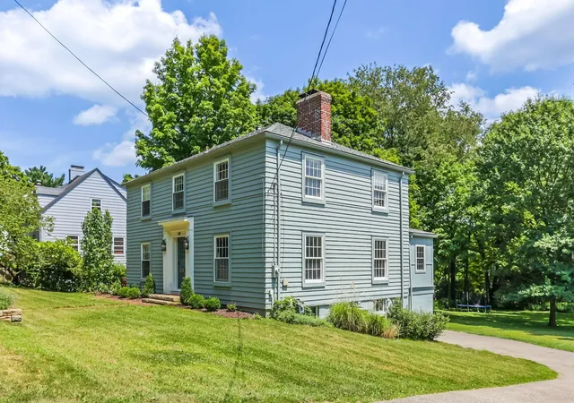 3rd image of 410 N Pearl St, Granville, OH 43023 | MLS# 226029937