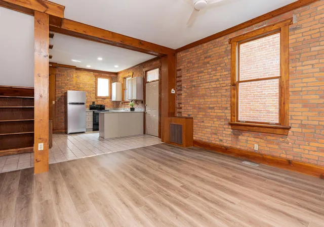 4th image of 279-281 E Beck St, Columbus, OH 43206 | MLS# 226029960