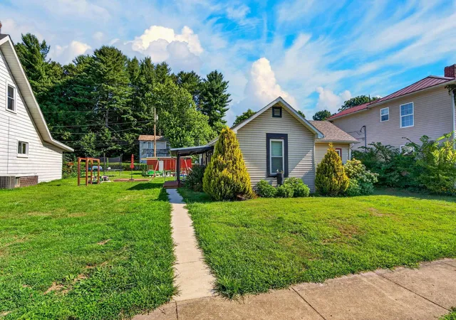 5th image of 778 3Rd St, Logan, OH 43138 | MLS# 226029927
