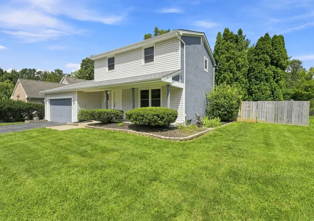 Photo 2 of Single family home for sale at 290 Schrock Rd, Worthington, OH 43085 | MLS# 226032761 | Listing updated on 2026-09-13