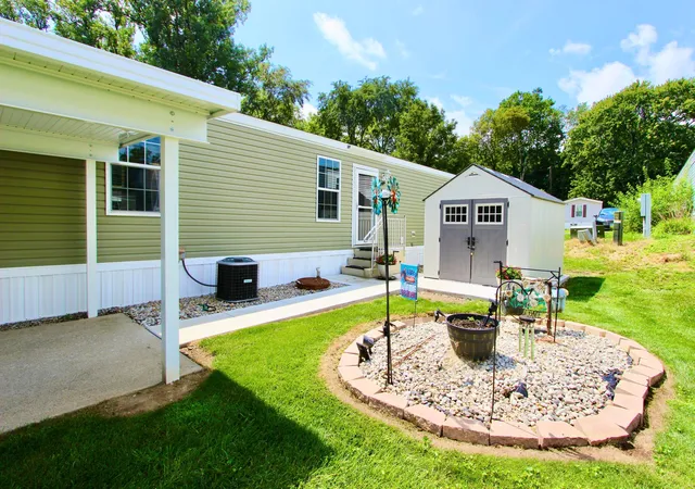 2nd image of 17 Spring Lake Ct #Lot 17, Delaware, OH 43015 | MLS# 226030459