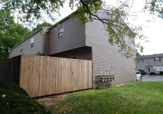 2nd image of 7866 Barkwood Dr, Worthington, OH 43085
