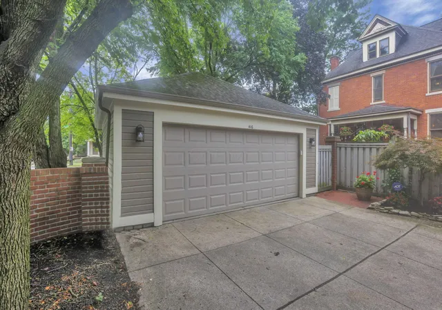 Listing Photo 2 - Condo for sale in building located at 416 W 5th Ave, Columbus, OH 43201