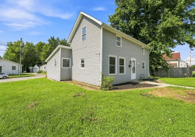 2nd image of 213 Town St, Circleville, OH 43113 | MLS# 226030036