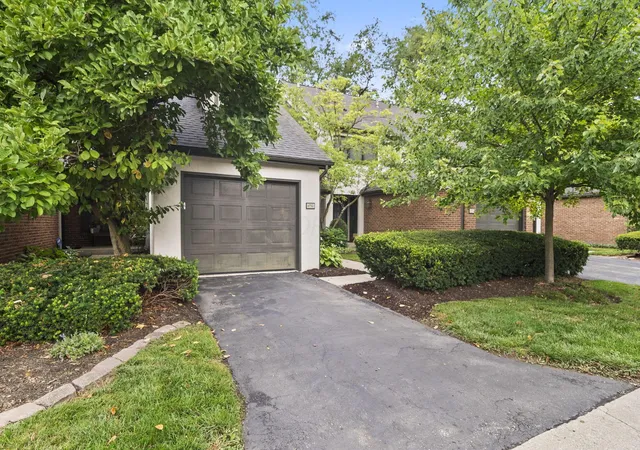 Photo 1 of Condo for sale at 6752 Willow Grv Pl E, Dublin, OH 43017 | MLS# 226030015 | Listing updated on 2026-08-24