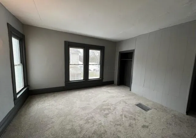Photo 3 of Multi family home for sale at 409 Mead St #409/409 1/2, Zanesville, OH 43701 | MLS# 226030460 | Listing updated on 2026-09-04