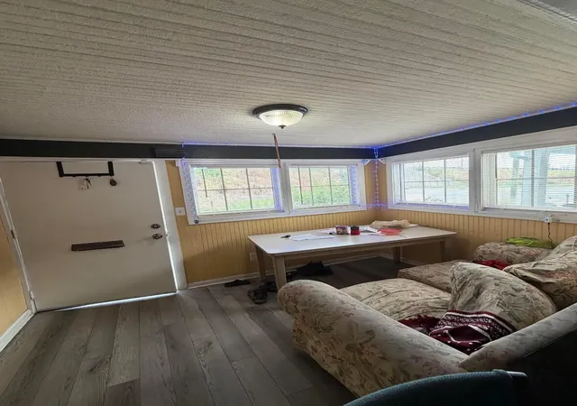 2nd image of 818 Thomas Ave, Columbus, OH 43223 | MLS# 226031968