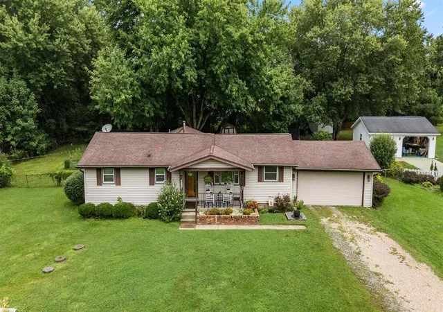 Photo 2 of Single family home for sale at 4075 Cristland Hl Rd, Hebron, OH 43025 | MLS# 226031032 | Listing updated on 2026-08-19