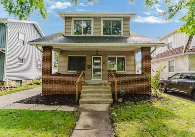 2nd image of 214 S Brinker Ave, Columbus, OH 43204 | MLS# 226030717