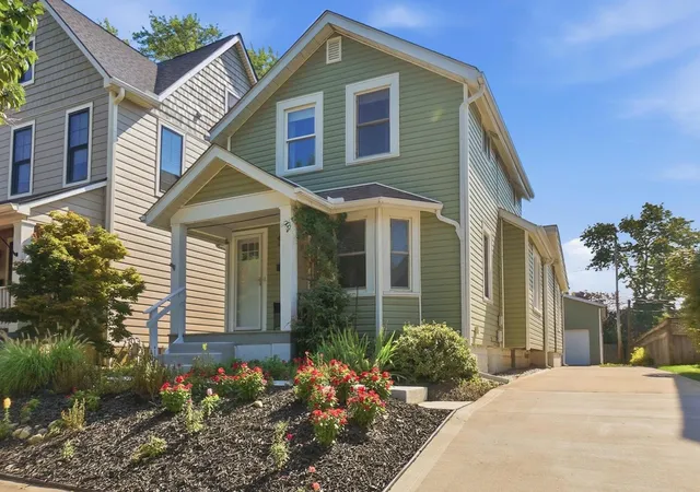 3rd image of 1300 Ashland Ave, Columbus, OH 43212 | MLS# 226030039