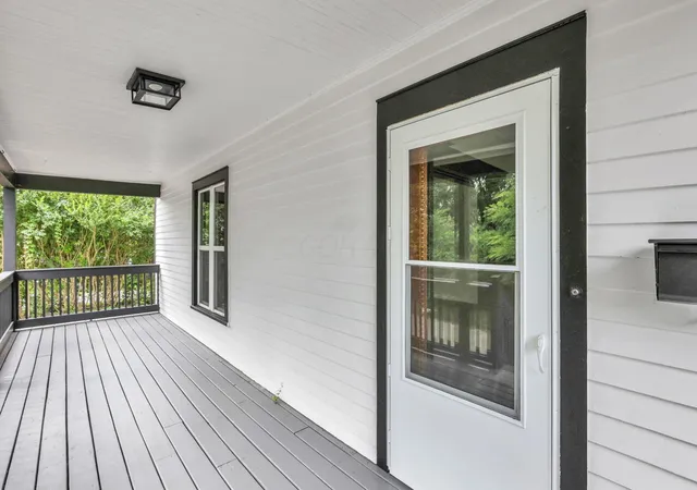 Photo 4 of Sale Pending at 1 Elliott St, Mount Vernon, OH 43050 | MLS# 226030048 | Listing updated on 2026-09-15