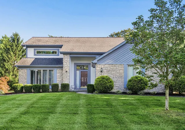 Photo 2 of Single family home for sale at 3015 Shoreline Dr, Lewis Center, OH 43035 | MLS# 226030804 | Listing updated on 2026-09-14